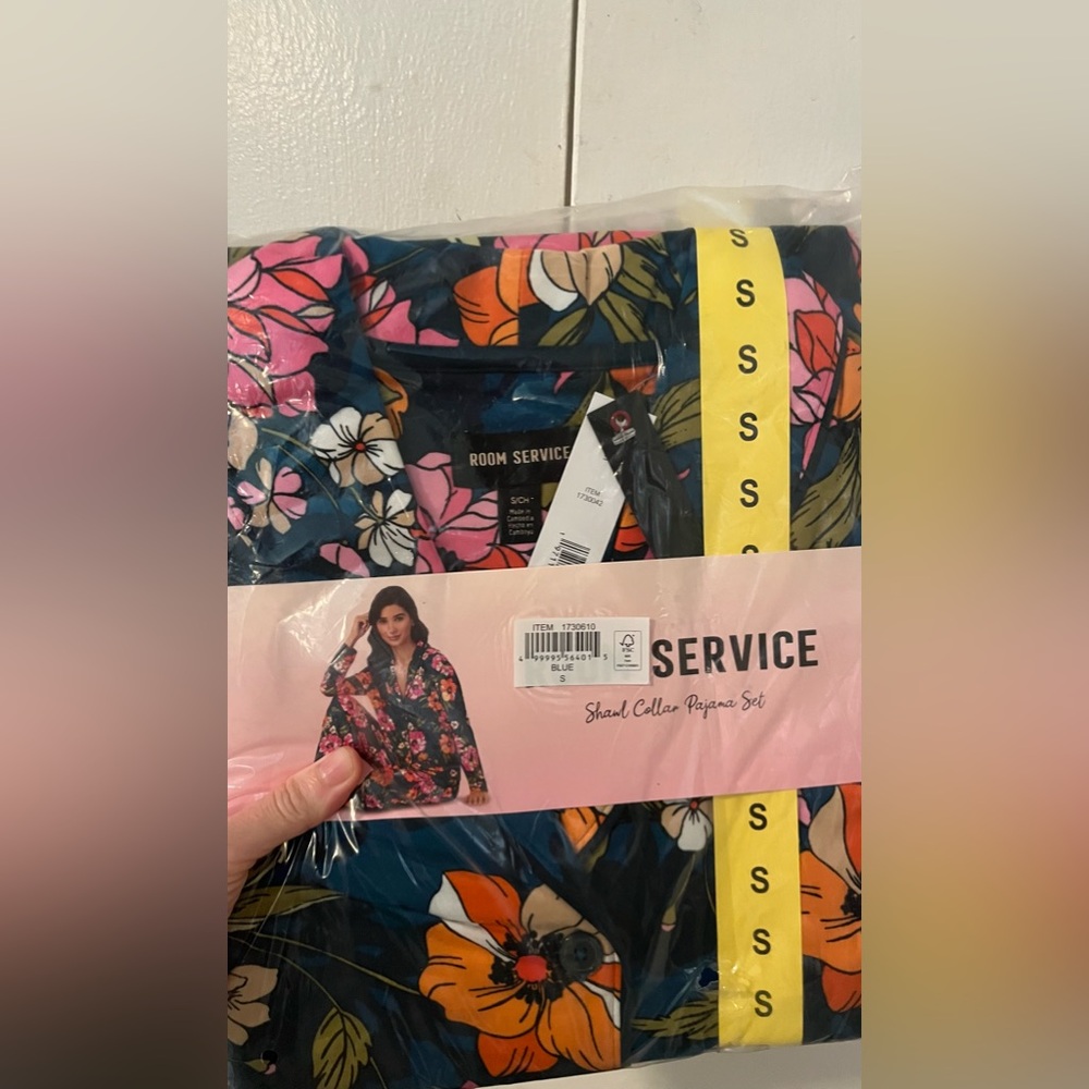 Brand new lounge set size small